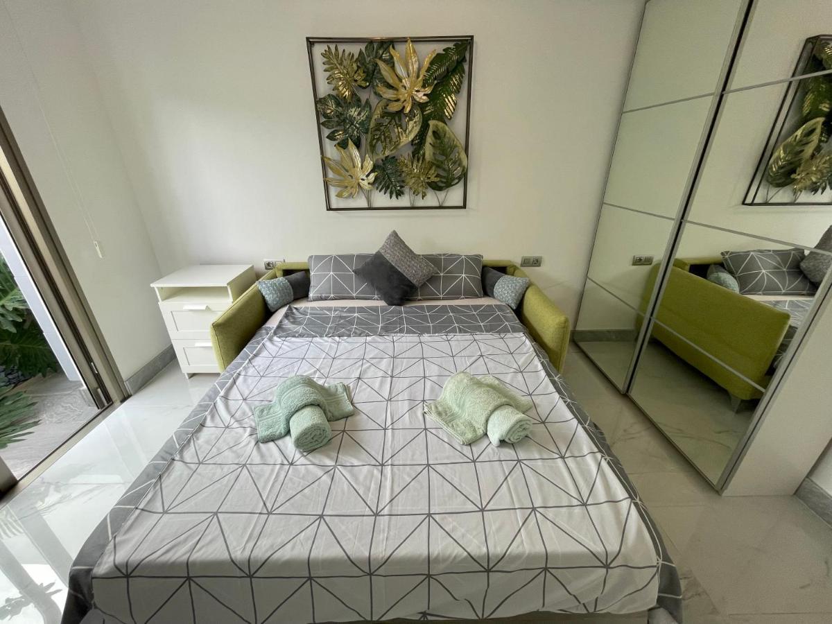Luxury Villa Tropical Private Heated Pool Лос Кристианос Екстериор снимка